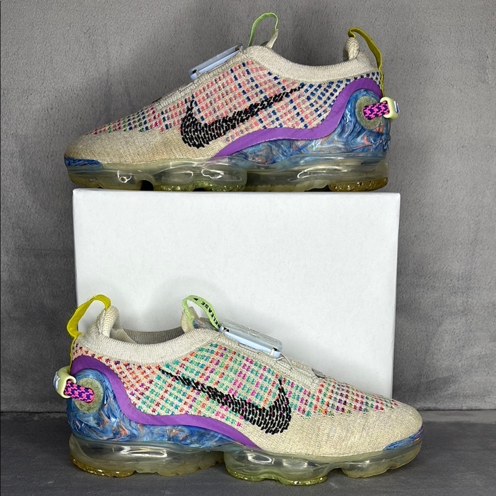 Nike Air VaporMax 2020 Flyknit Lock Sneakers GS 6Y Women’s 7.5 Multicolor